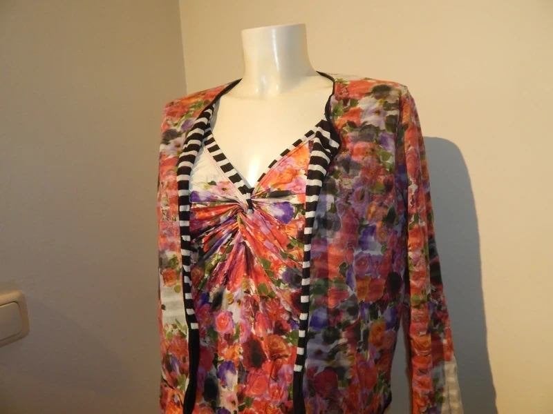 Marccain set shirt met vest bloemen print strepen draai N4, Maat 38/40 (M), Overige kleuren, Verzenden, Zo goed als nieuw