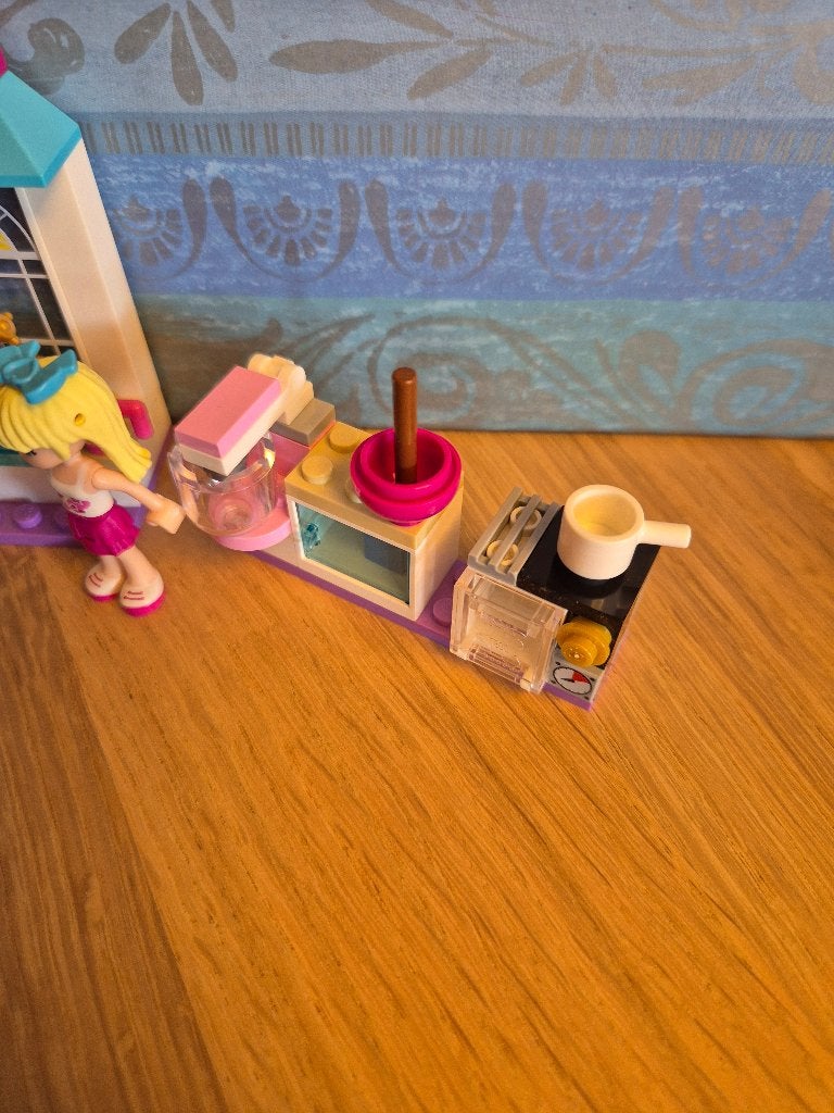 Lego friends Stephanie's vriendschaps taartjes, Kinderen en Baby's, Speelgoed | Duplo en Lego, Ophalen of Verzenden, Gebruikt