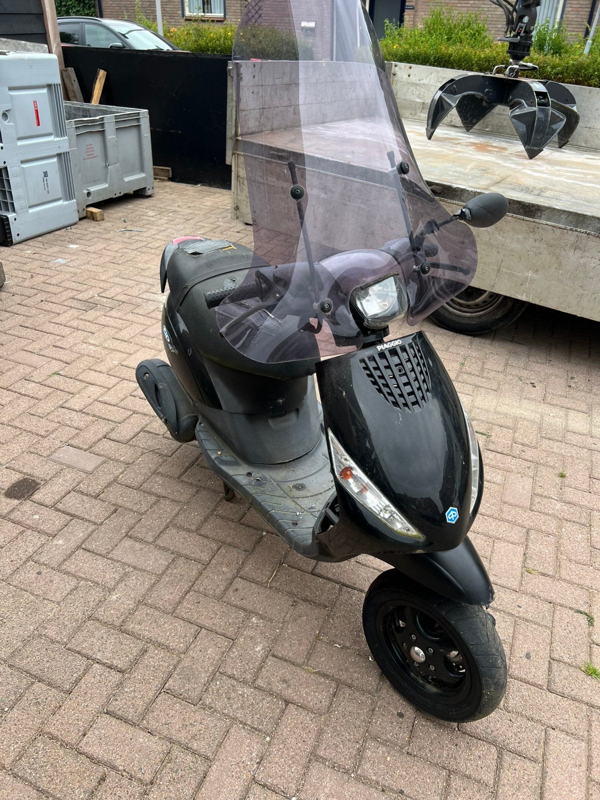 Piaggio zip zonder 123, Fietsen en Brommers, Scooters | Piaggio, Ophalen, Zo goed als nieuw, Benzine, Zip