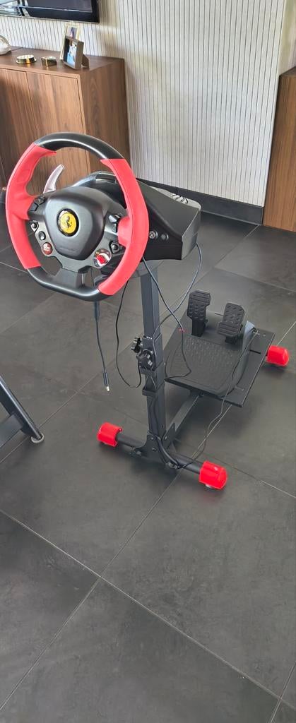 Thrustmaster Ferrari F458 Spider Racing Wheel + Stand, Spelcomputers en Games, Spelcomputers | Overige, Zo goed als nieuw, Overige merken