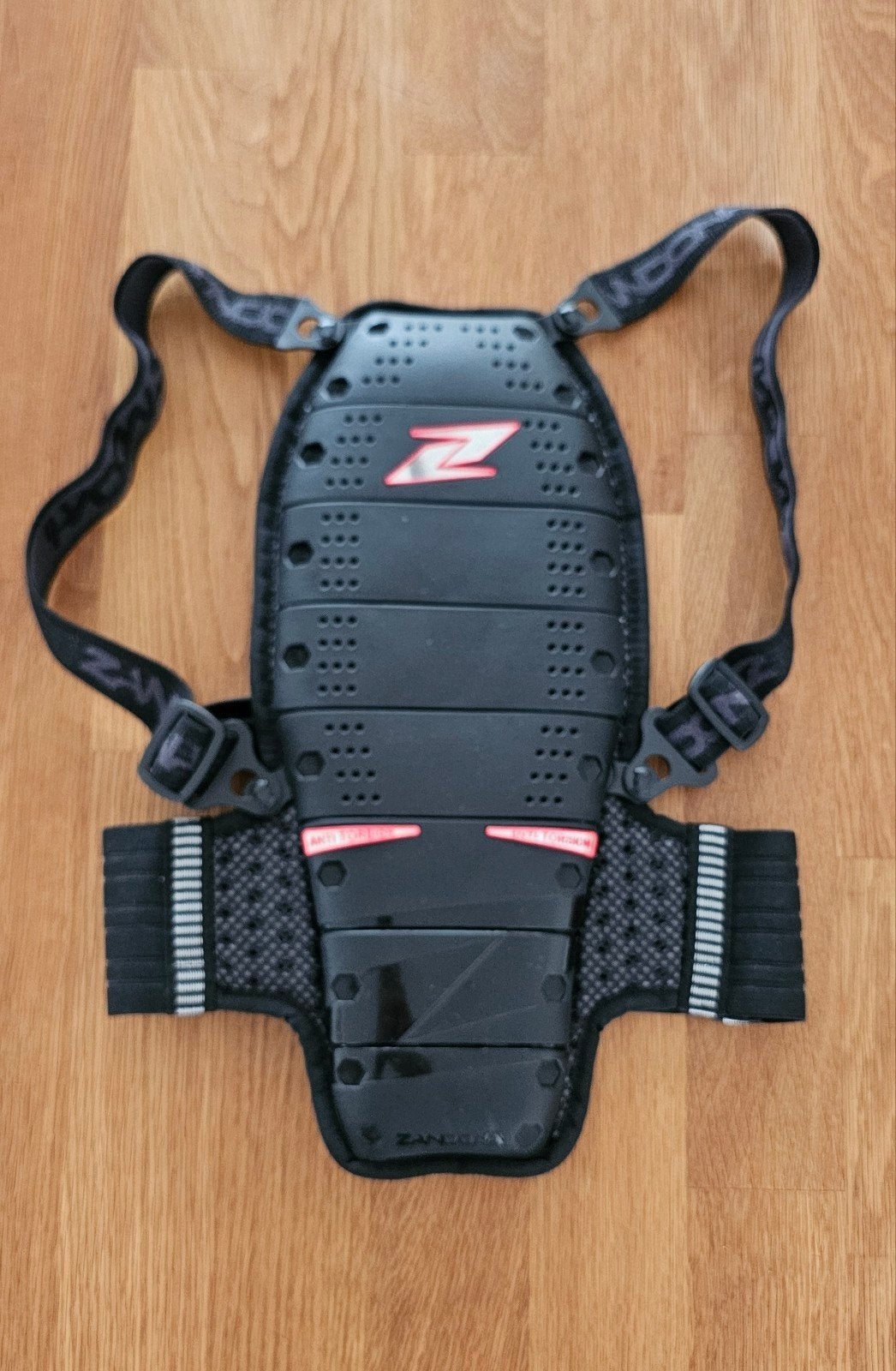 Zandona Spine Kid x8 rugprotector - Zo goed als nieuw!, Motoren, Kleding | Motorkleding, Kinderen, Ophalen