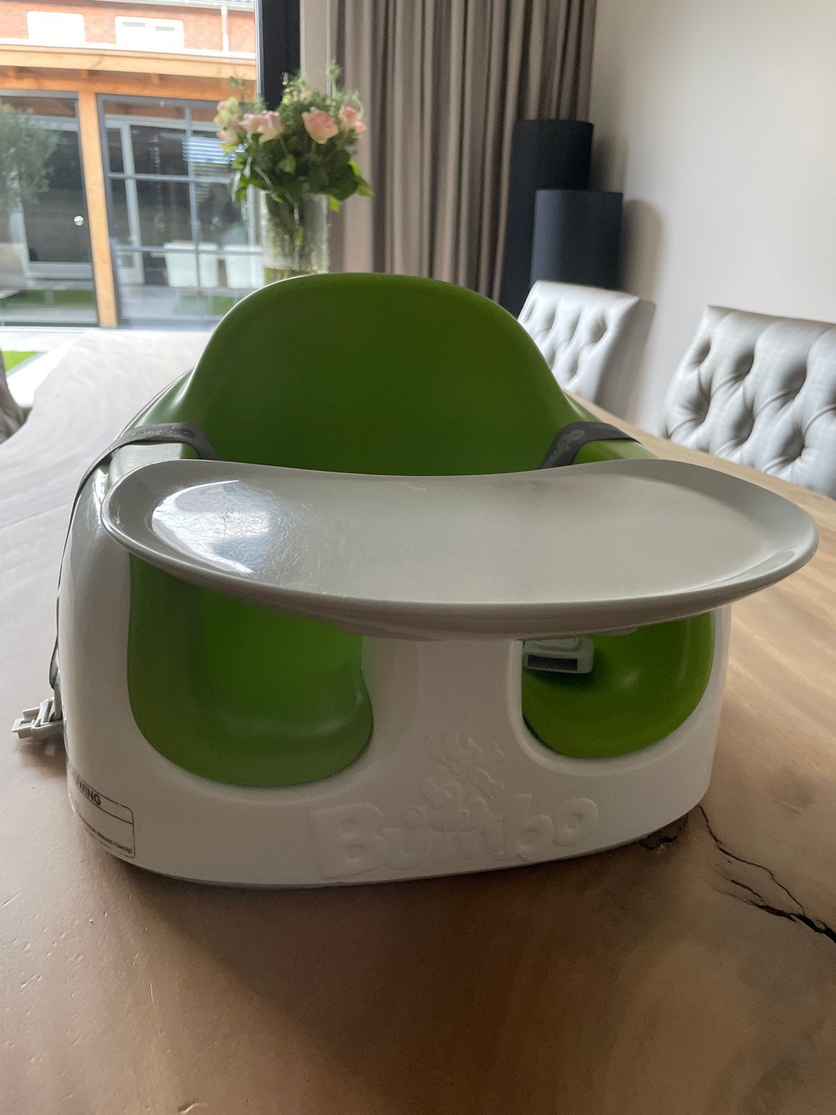 Bumbo Vloerstoeltje met Speelblad - Groen/Wit, Ophalen, Gebruikt, Overige typen, Afneembaar eetblad