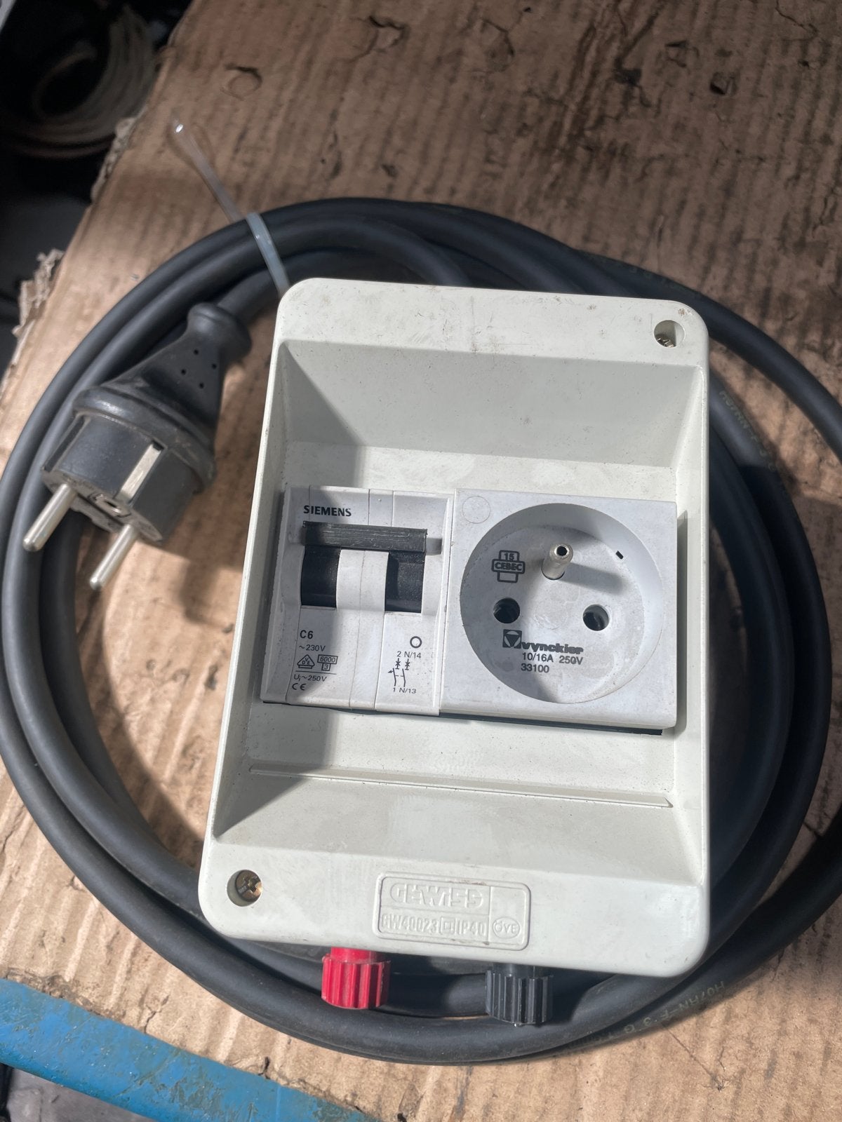 Siemens Schakelaar met Stopcontact en Kabel H07RN-F 3G 1.0mm, Ophalen, Nieuw, Schakelaar