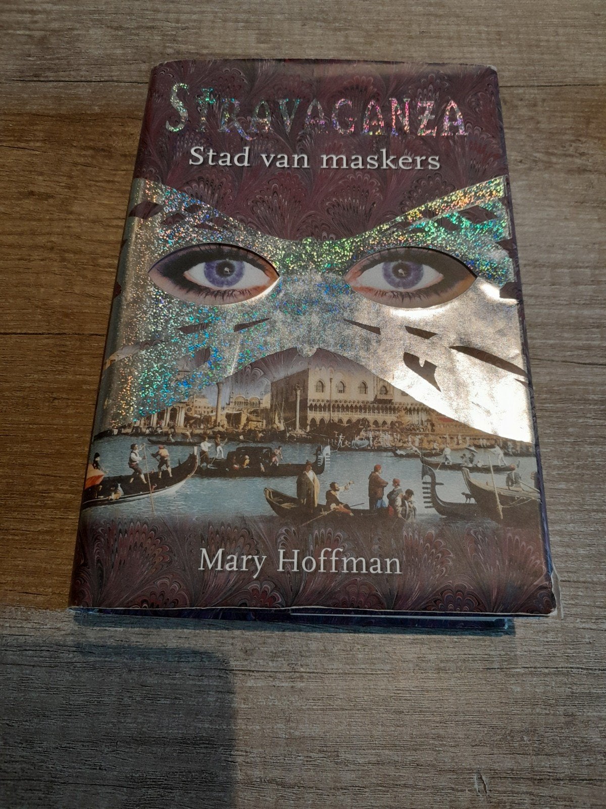 Stravaganza: Stad van Maskers - Mary Hoffman, Boeken, Romans, Gelezen, Nederland, Ophalen of Verzenden
