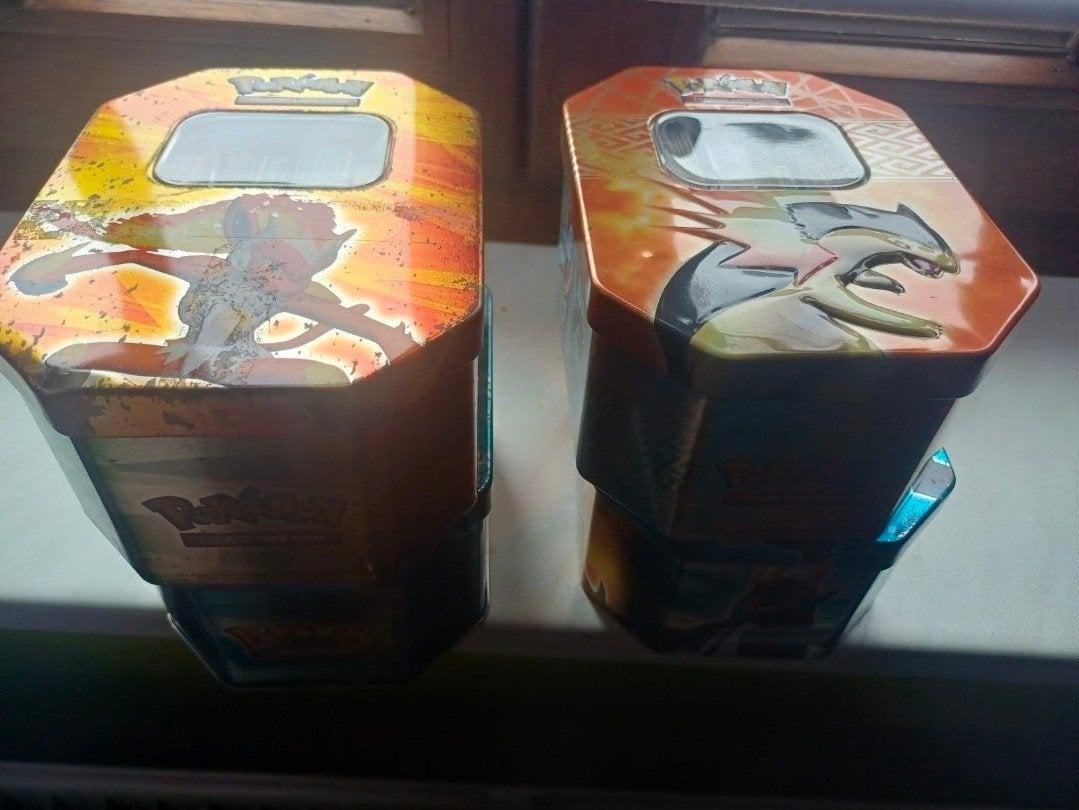 Tin, Hobby en Vrije tijd, Verzamelkaartspellen | Pokémon, Ophalen
