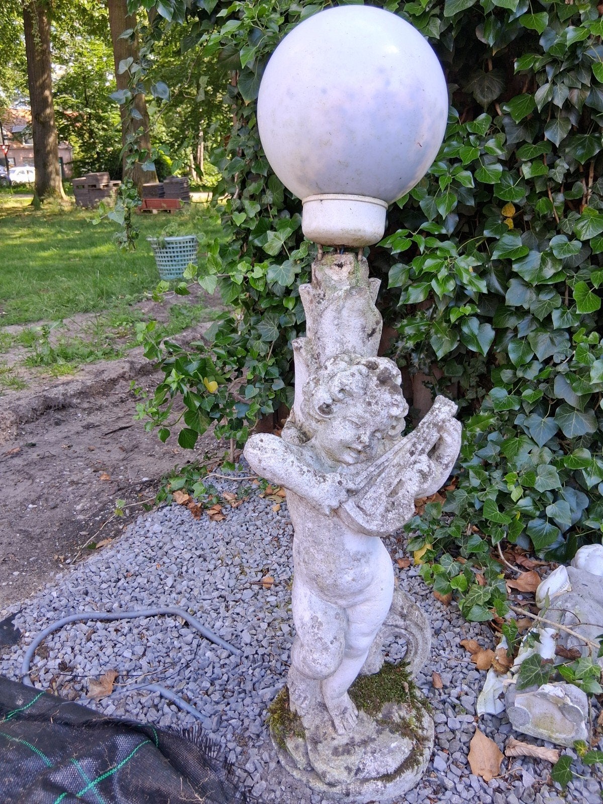 Tuinbeelden met lamp, Ophalen, Gebruikt