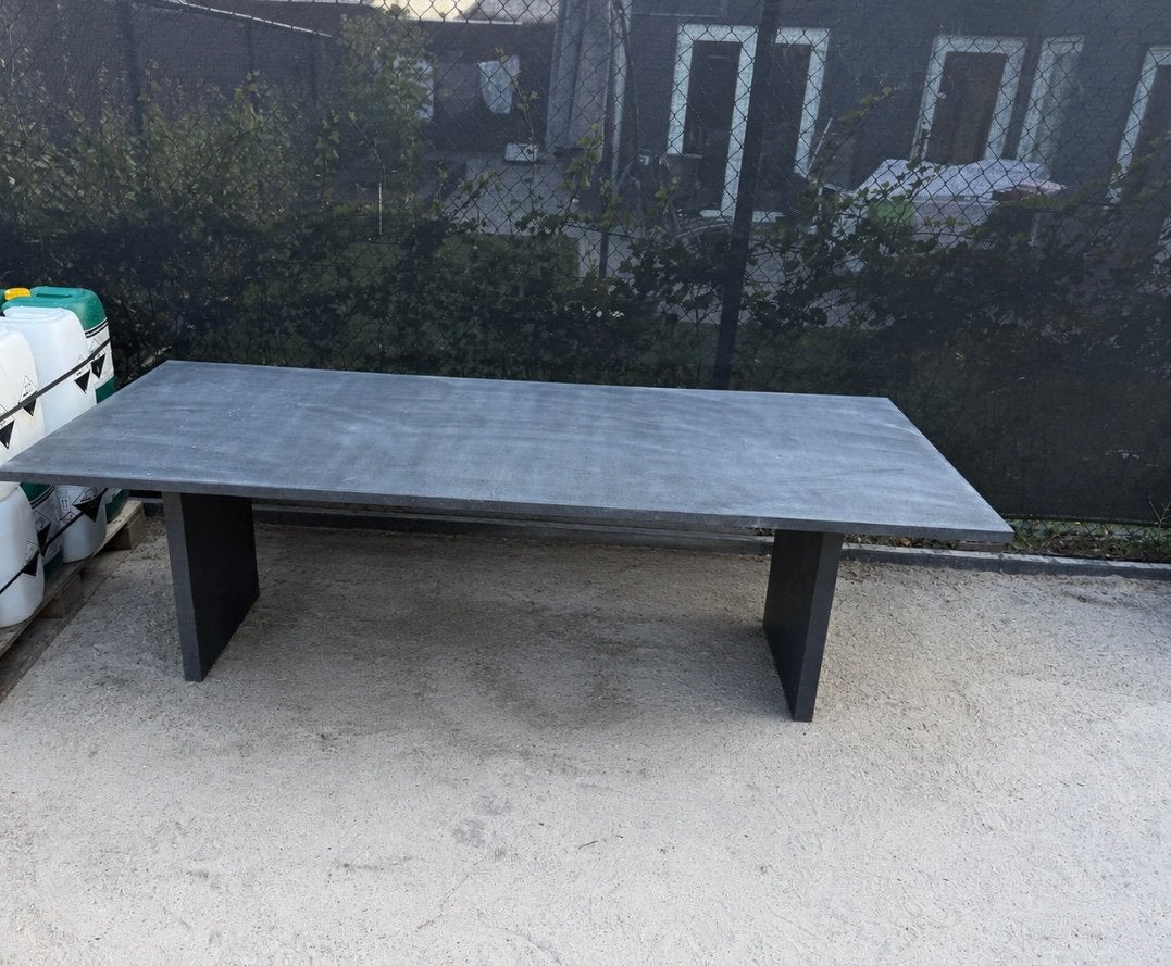 Natuursteen tuintafel, Ophalen, Gebruikt