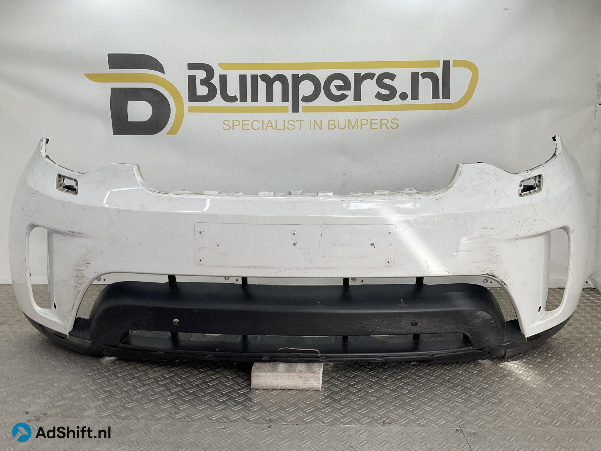 Bumper Land Rover Discovery L462 HSE HY-32-17F003-AAW Voorbu