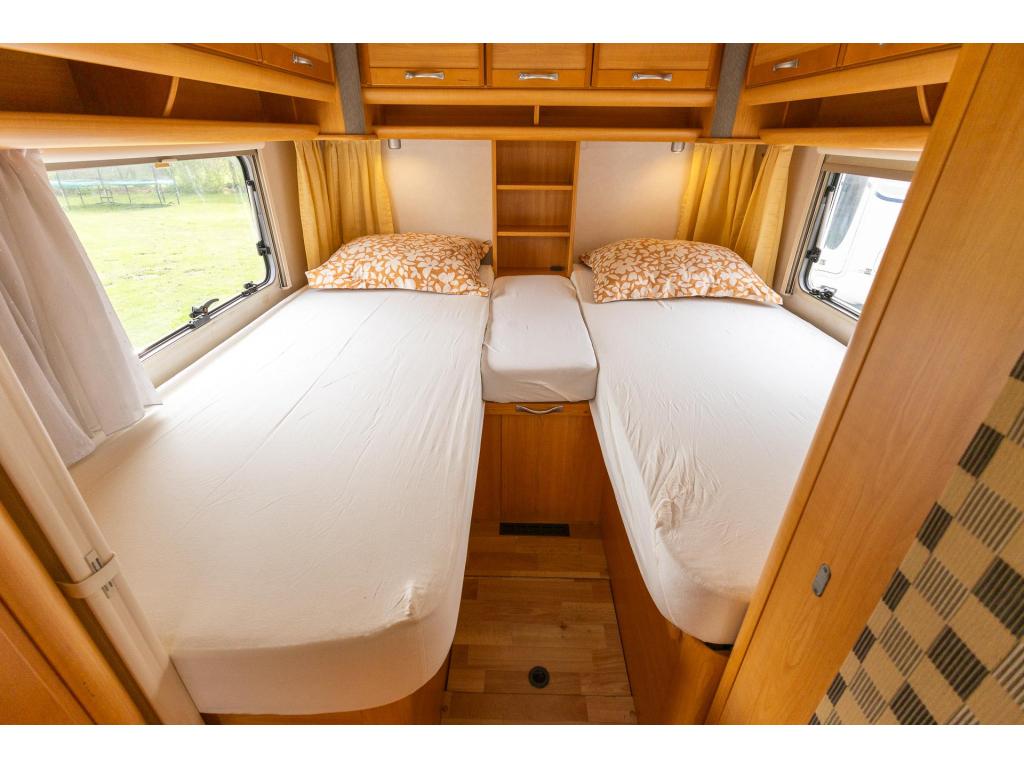 LMC Liberty TI 6600 2.8 128pk ENKELE-BEDDEN AUTOMAAT, Fiat, Bedrijf, Buitenlamp, Half-integraal