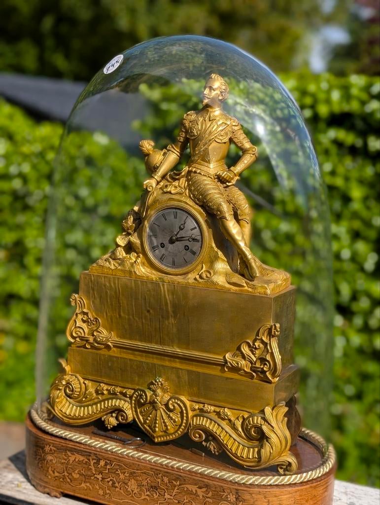 Grote vuurvergulde bronzen pendule 58 cm hoog €745., Ophalen