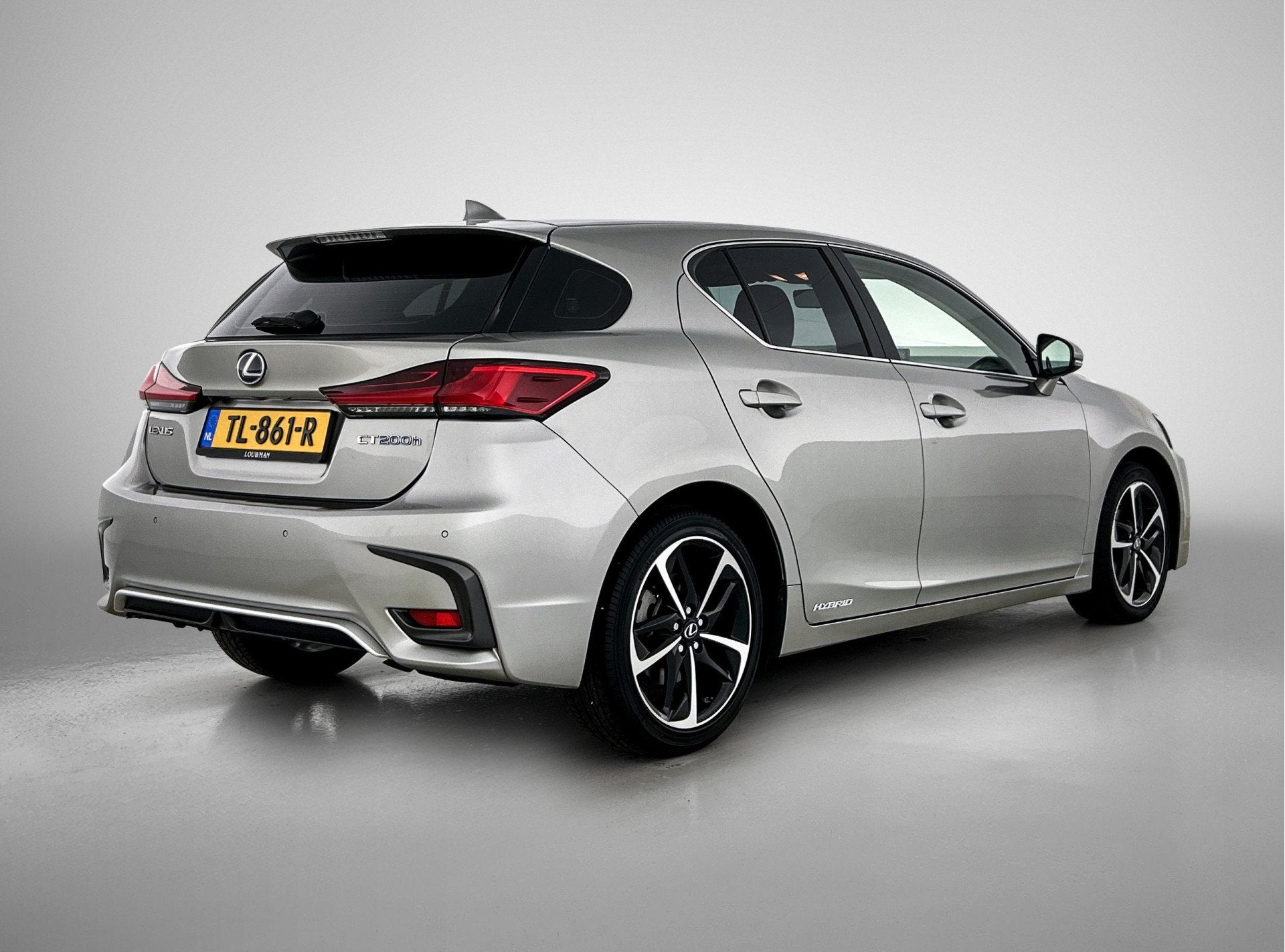 Lexus CT 200h Business Launch Edition | LED-koplampen | Park, 12 maanden, 136 pk, Gebruikt, 4 cilinders