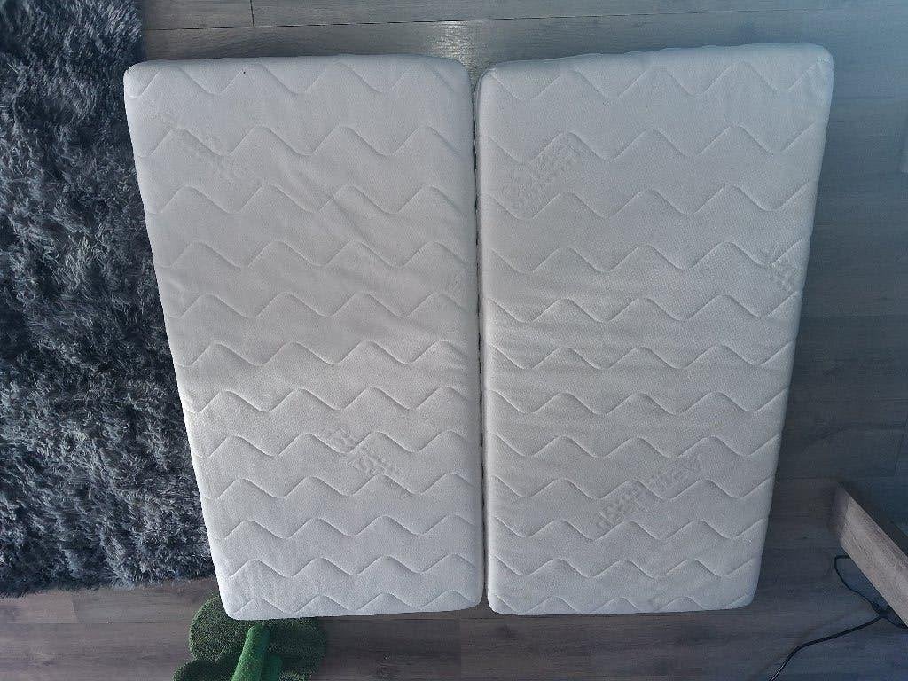 2 kinderbed matrasjes, Ophalen, Gebruikt, Minder dan 140 cm, Matras