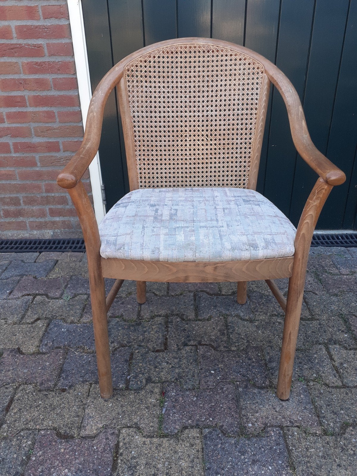 Vintage rotan stoel met armleuningen, Ophalen