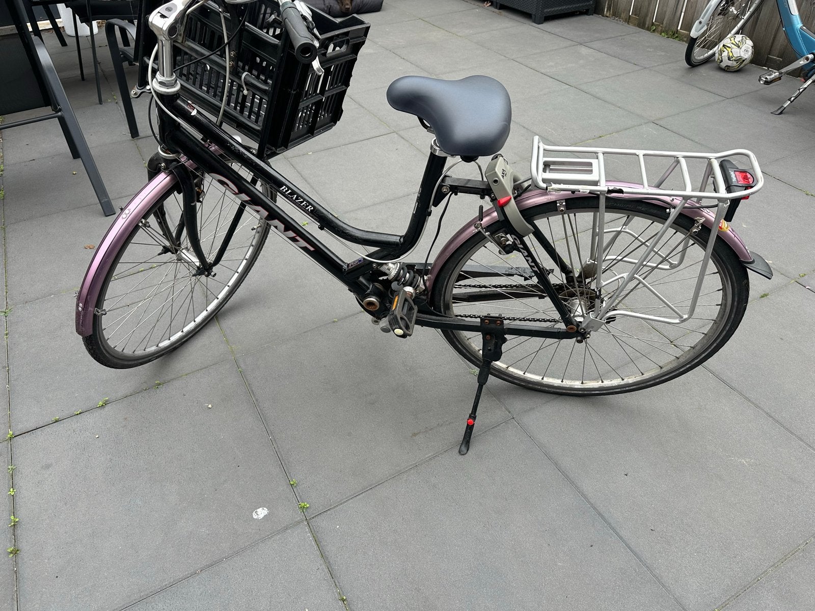 Foto 8 van Giant Blazer damesfiets met voordrager en versnellingen