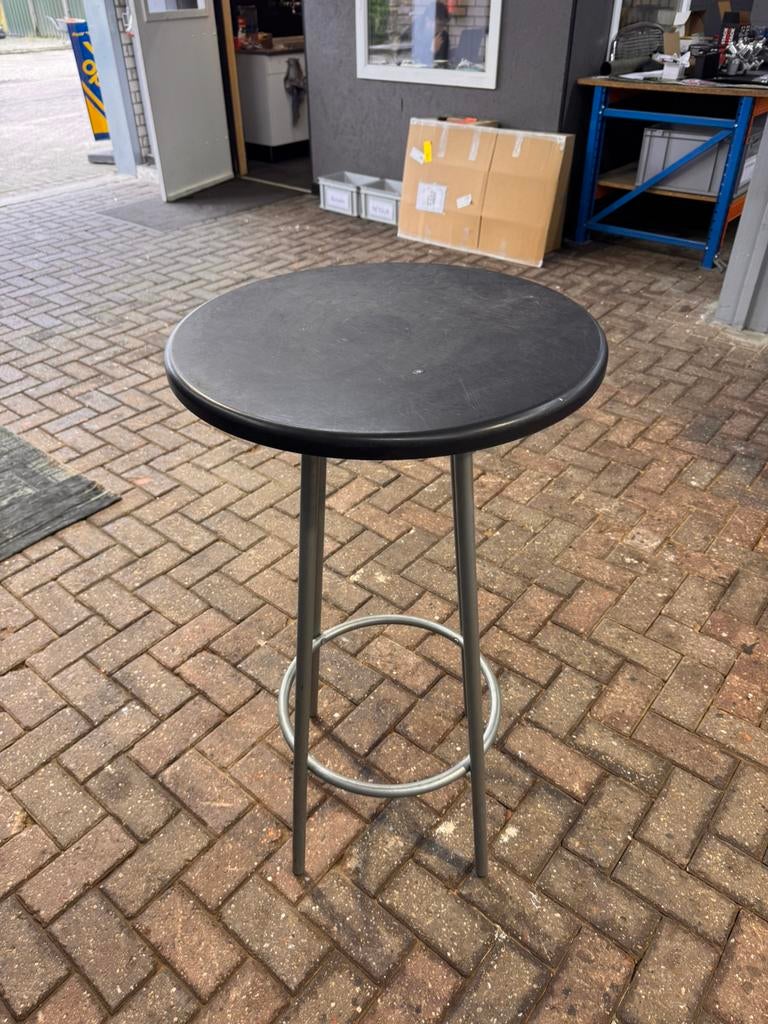 Sta tafel 107cm hoog, blad 60cm doorsnee, Ophalen of Verzenden, Gebruikt