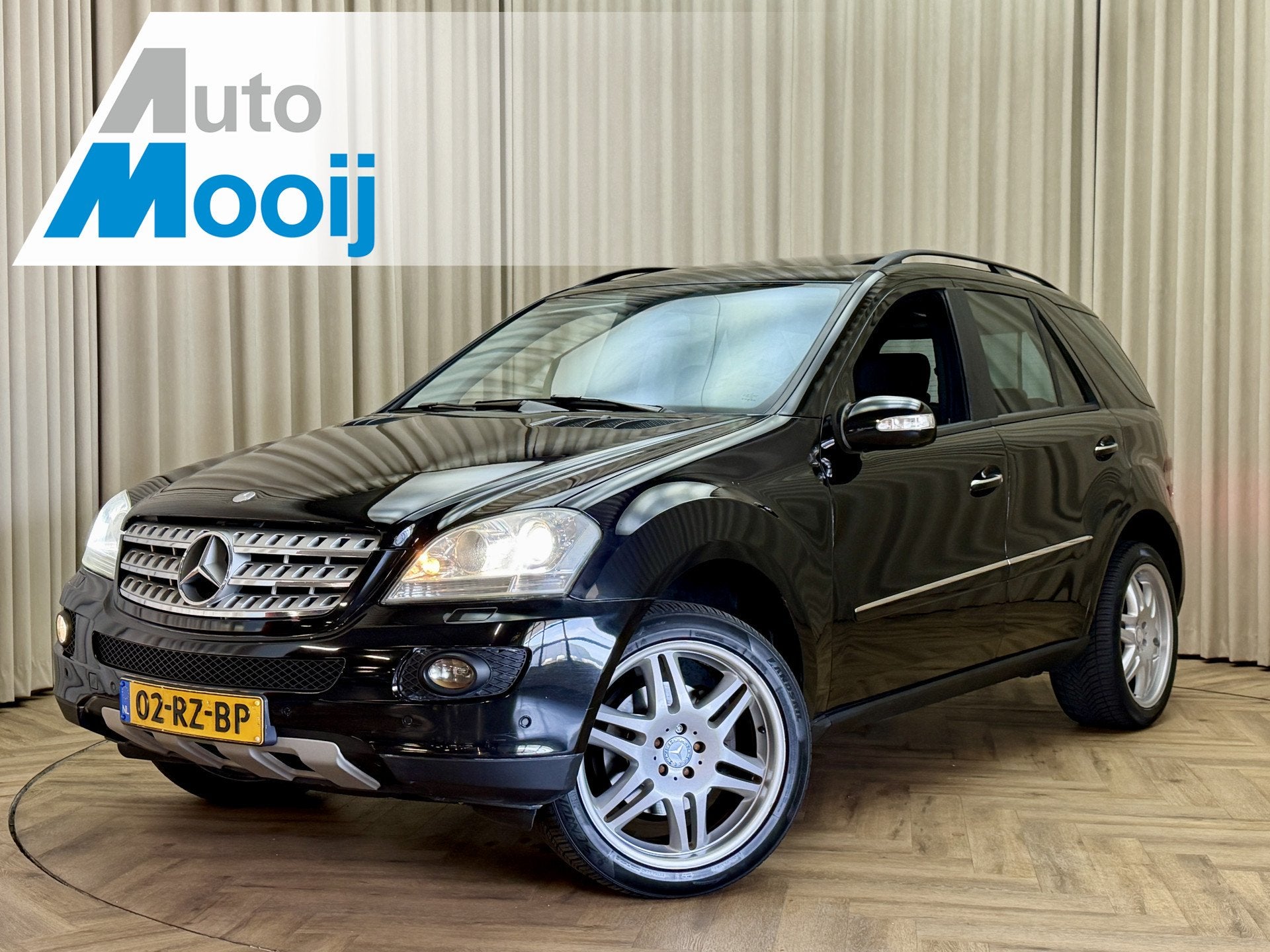 Mercedes-Benz M-Klasse 350 V6 272PK EXPORT *Org NL!* Trekhaa, Auto's, Mercedes-Benz, Automaat, Gebruikt, Zwart, Stoelverwarming
