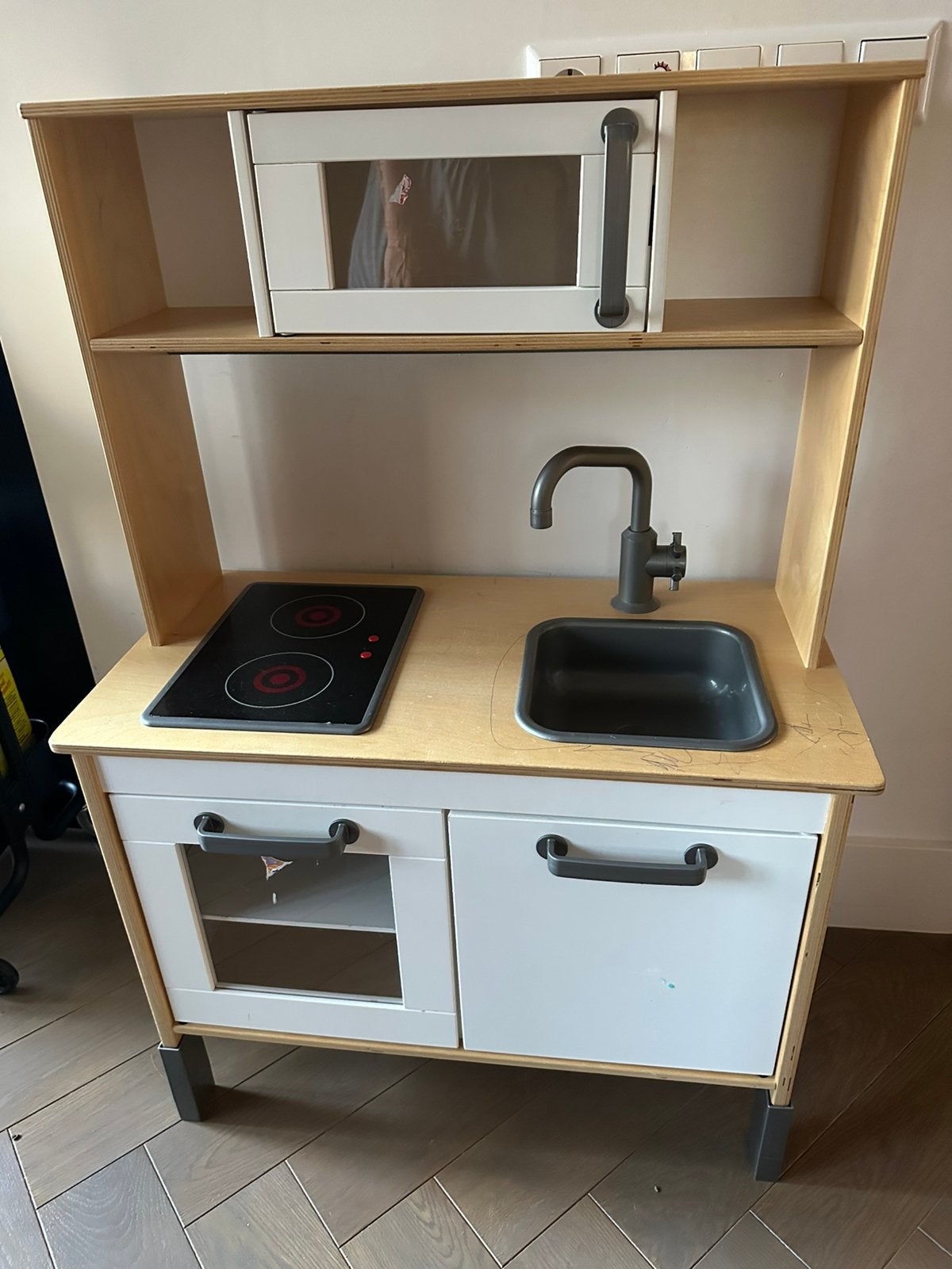 Gratis afhalen- ikea keukentje, Ophalen, Gebruikt, Hout, Speelkeuken