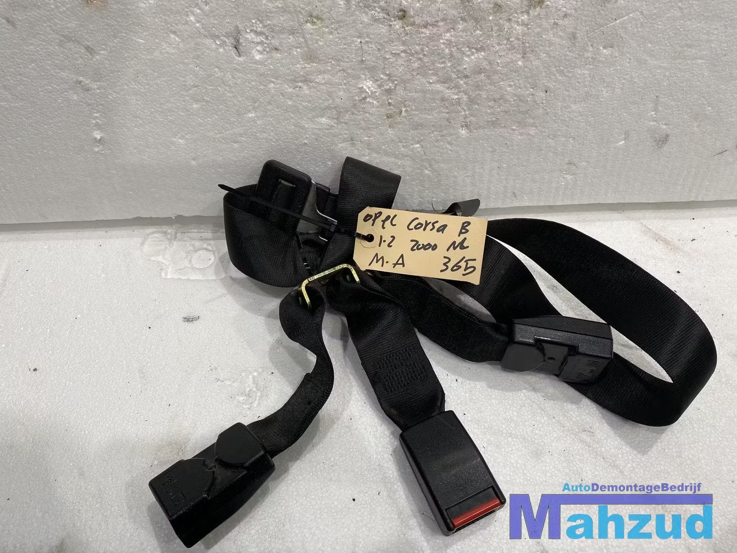 OPEL CORSA B Achter midden gordel klik insteek 1994-1999, Gebruikt, Opel Automobile GmbH, Ophalen of Verzenden, Kontakt@opel-infoservice.de