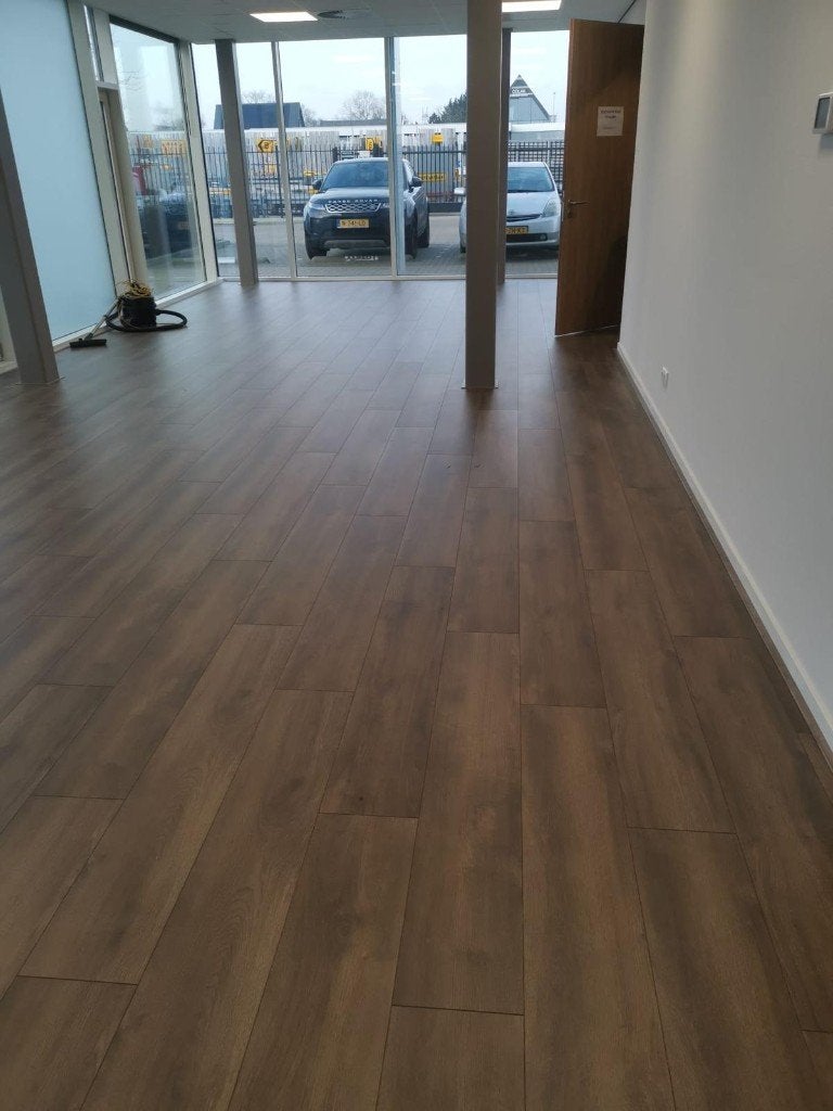 Laminaat + leggen va. €24,95 pm² incl. ondervloer & plinten, Crème, 75 m² of meer, Nieuw, Ophalen of Verzenden