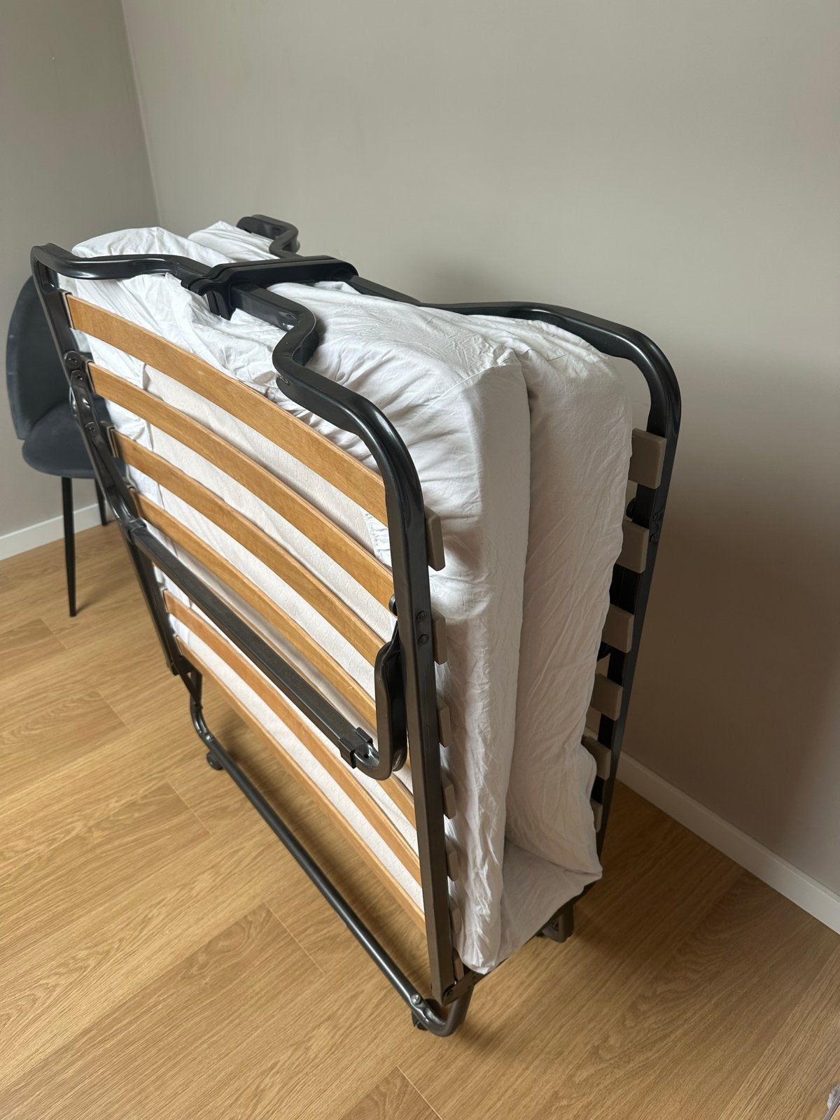 Opklapbed met matras vouwbed, Ophalen, Gebruikt, Eenpersoons, Zwart