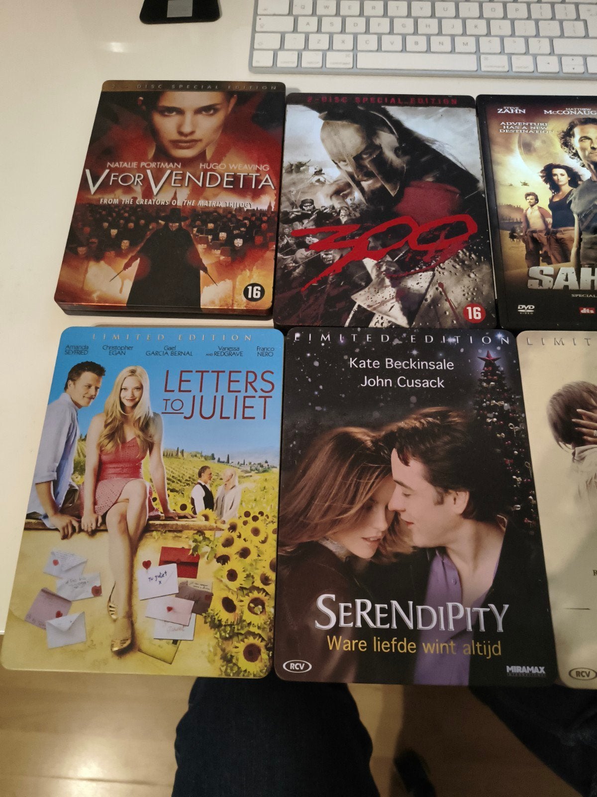 Set van 8 steelcase DVD uitvoeringen, Alle leeftijden, Ophalen of Verzenden, Zo goed als nieuw