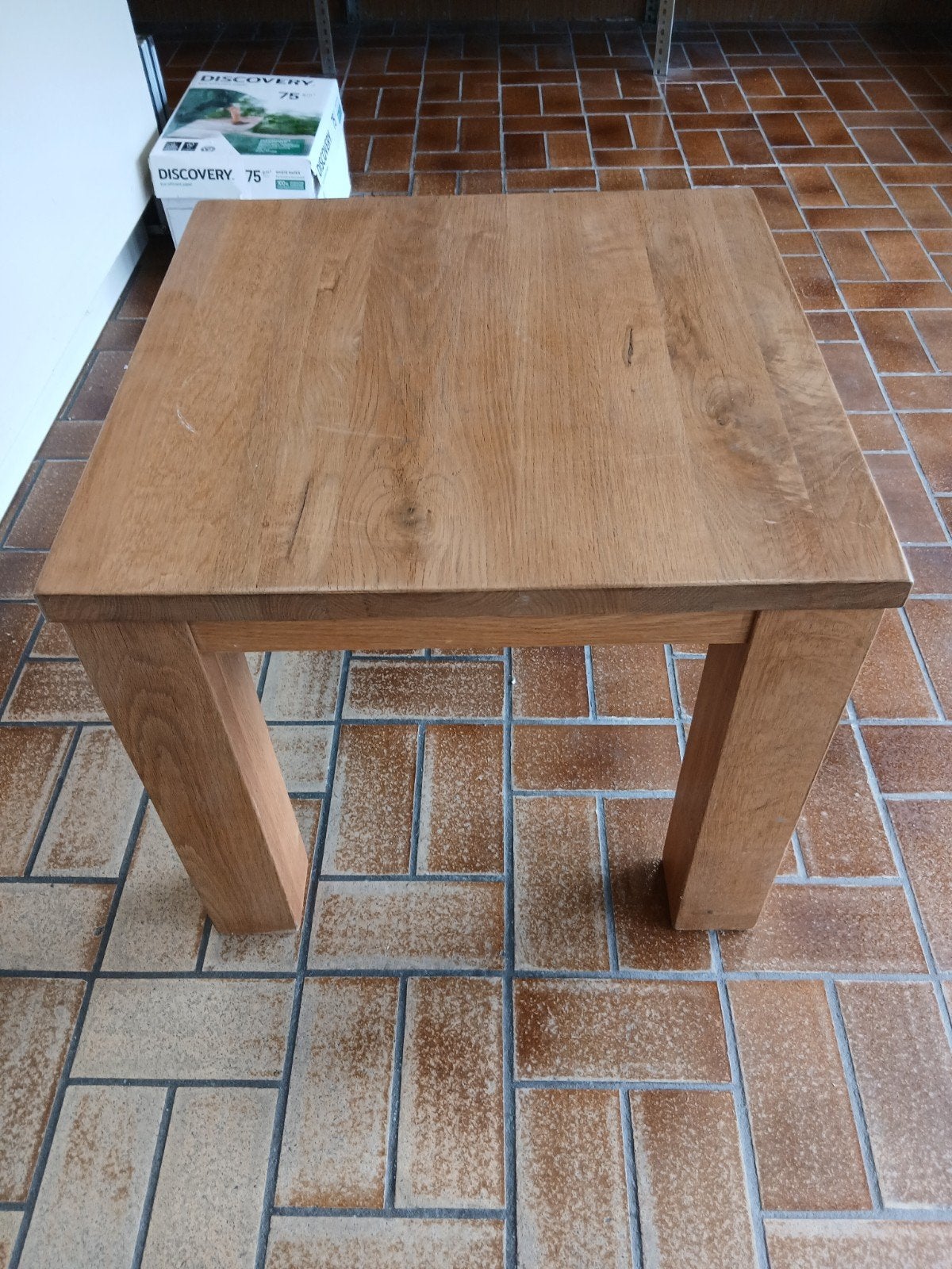 Massief Eiken Hoektafel - Robuust en Stijlvol, Huis en Inrichting, Tafels | Bijzettafels, Vierkant, ?, Zo goed als nieuw, Hout