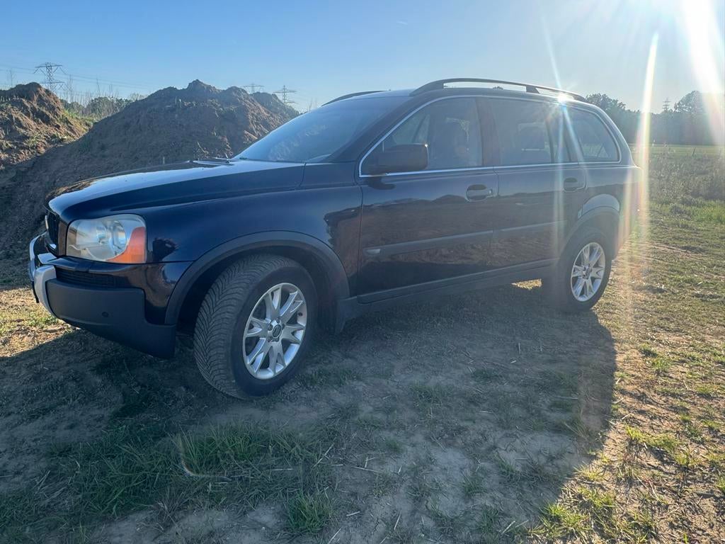 Volvo XC90 2.4 D5 Geartronic 2006 Blauw 4wd!!, Auto's, 2033 kg, 241 €/maand, Blauw, 7 stoelen