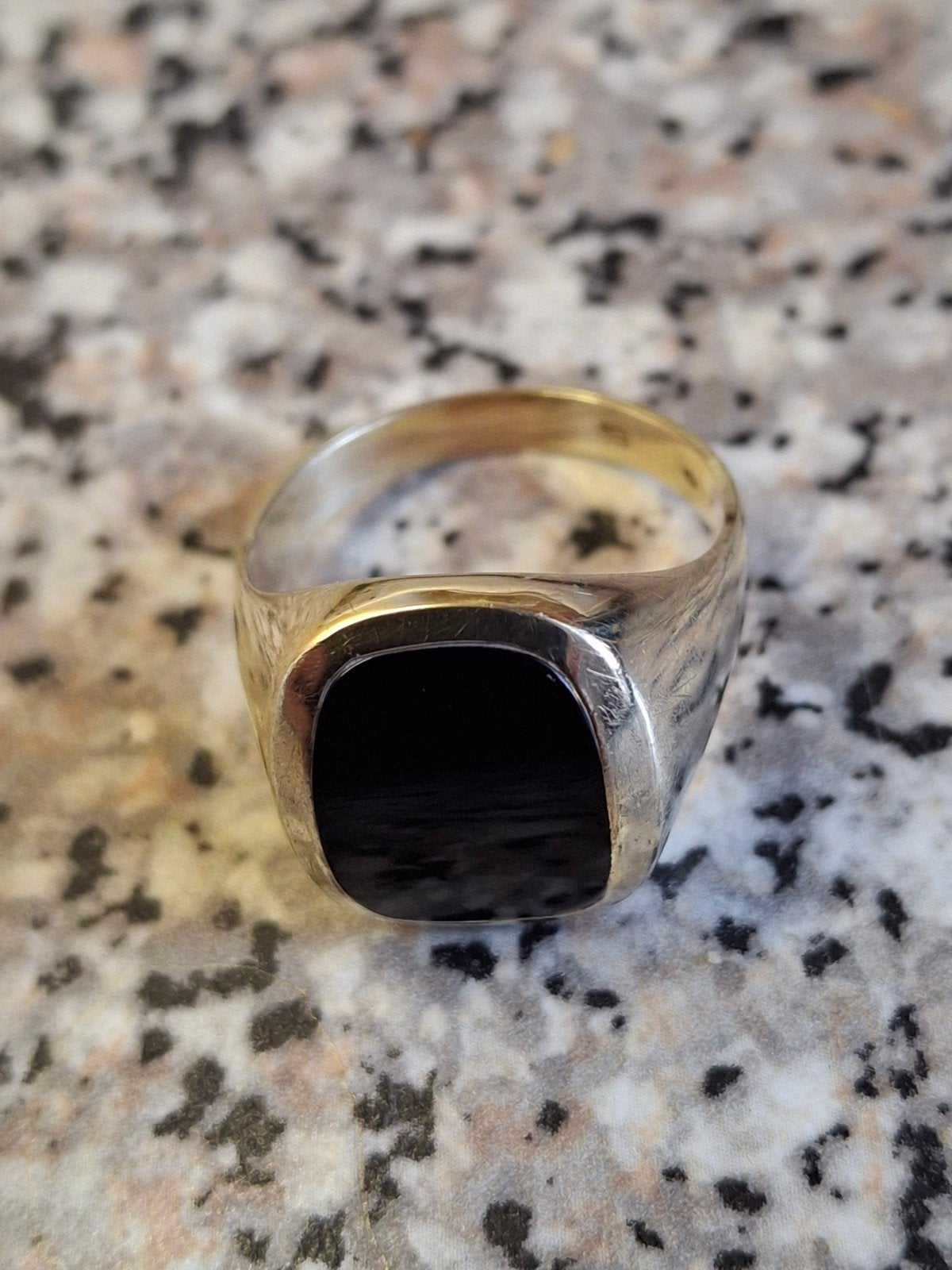 Mooie ring 8,5 gram maat 20mm 14Krt, 20 of groter, Ophalen of Verzenden, Zo goed als nieuw, Dame