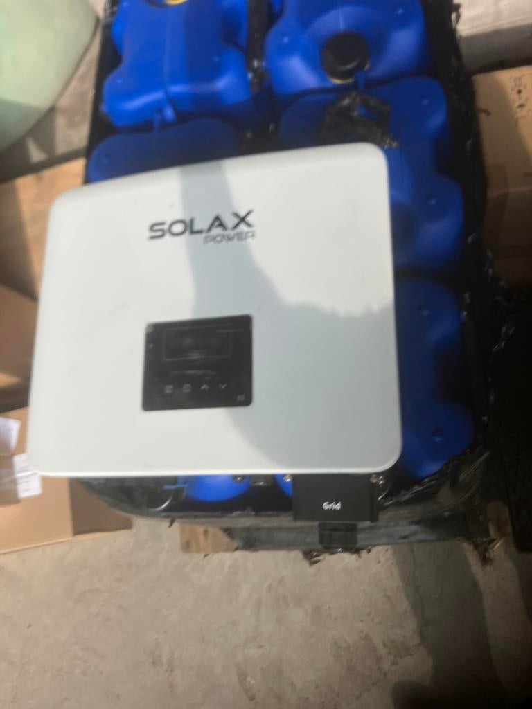 Omvormer Solax 3x-pro-12K-G2, Ophalen of Verzenden, Zo goed als nieuw