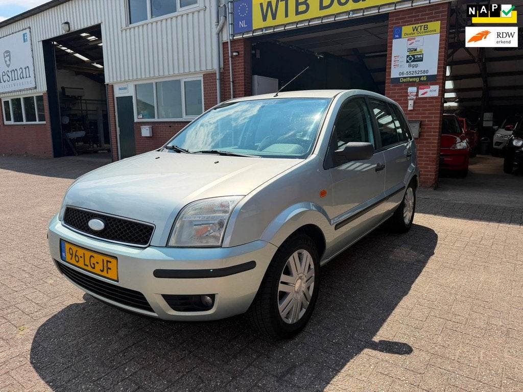 Ford Fusion 1.6-16V Luxury, Airco, 5-deurs, Airco, apk 2027, Auto's, Voorwielaandrijving, 1596 cc, Gebruikt, 49 €/maand