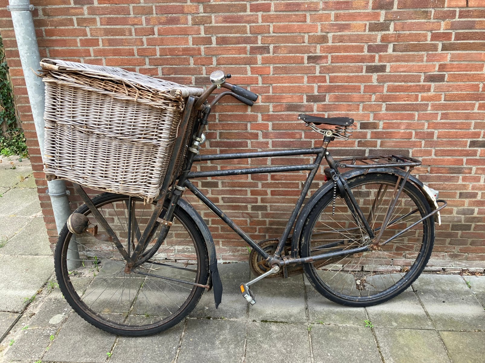 Antieke bakkersfiets oldtimer batavus, Terugtraprem, Gebruikt, 61 tot 65 cm, Ophalen