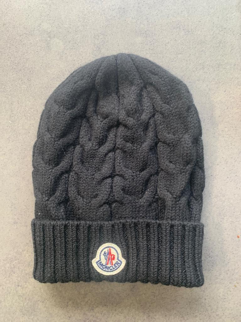 Originele Moncler kinder muts maat L, Kleding | Dames, Mutsen, Sjaals en Handschoenen, Zo goed als nieuw, Muts, Maat 42/44 (L)