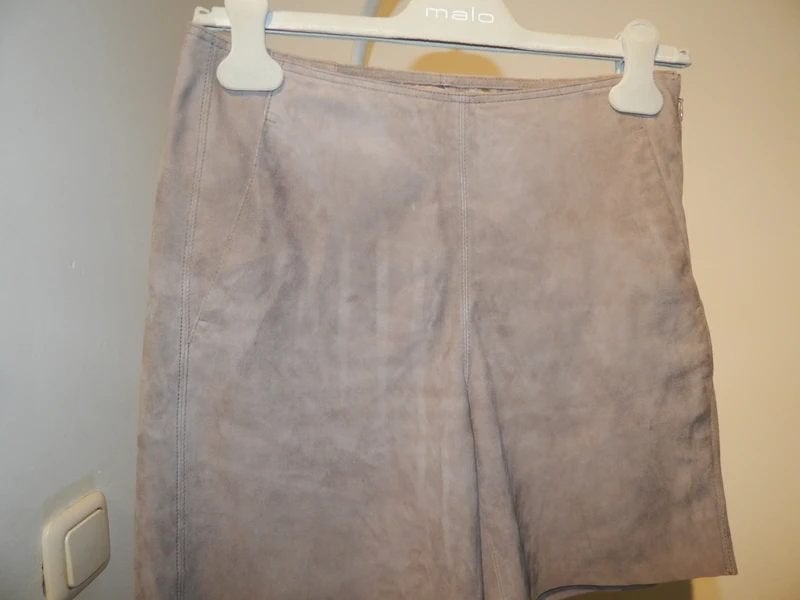 Marccain suede leer korte short licht bruin Prima staat N2/S, Verzenden, Zo goed als nieuw, Maat 36 (S), Marccain