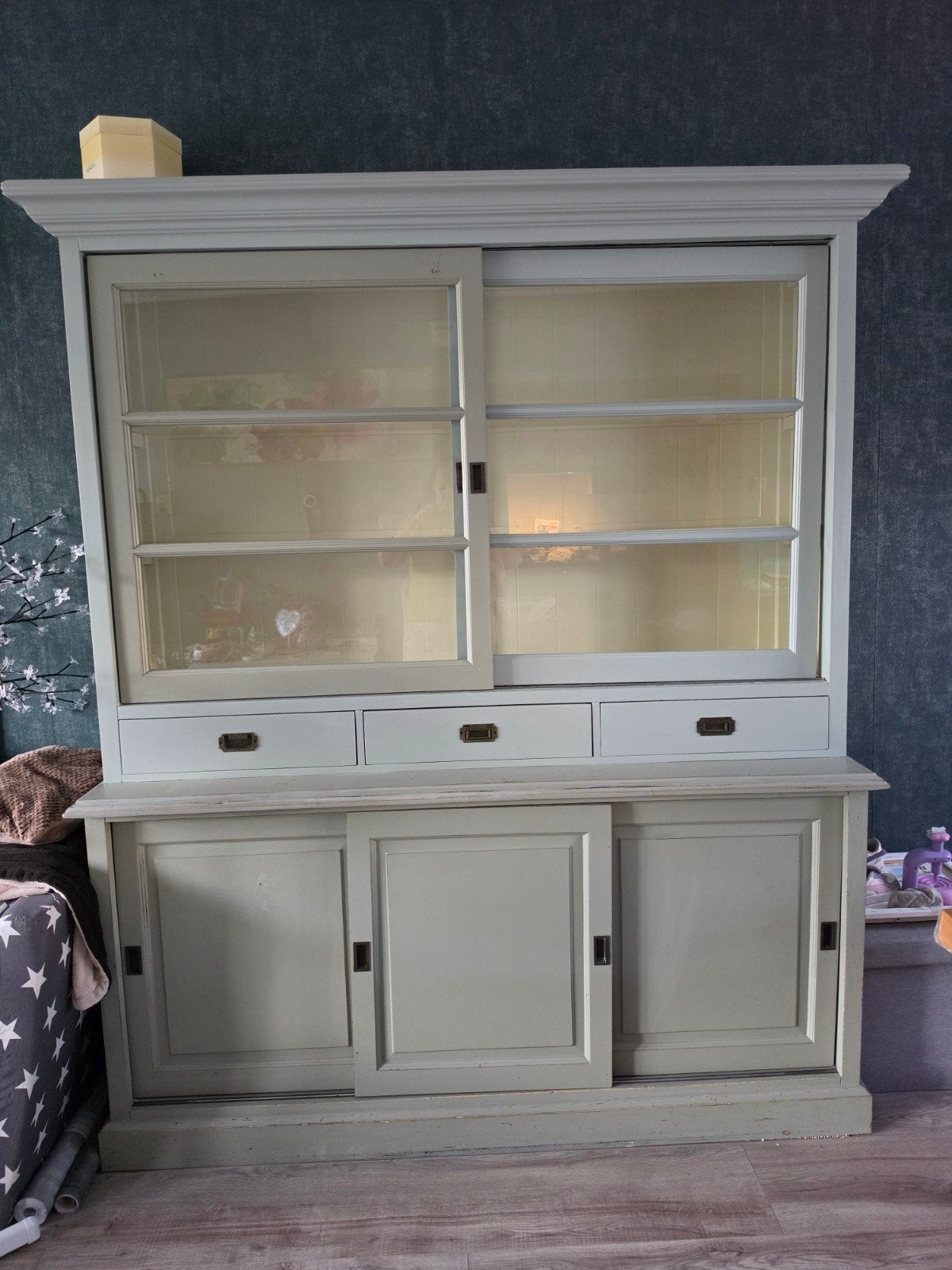 Mooie kast met verfbeurt nodig - 165x50x200cm, Huis en Inrichting, Kasten | Buffetkasten, Ophalen of Verzenden