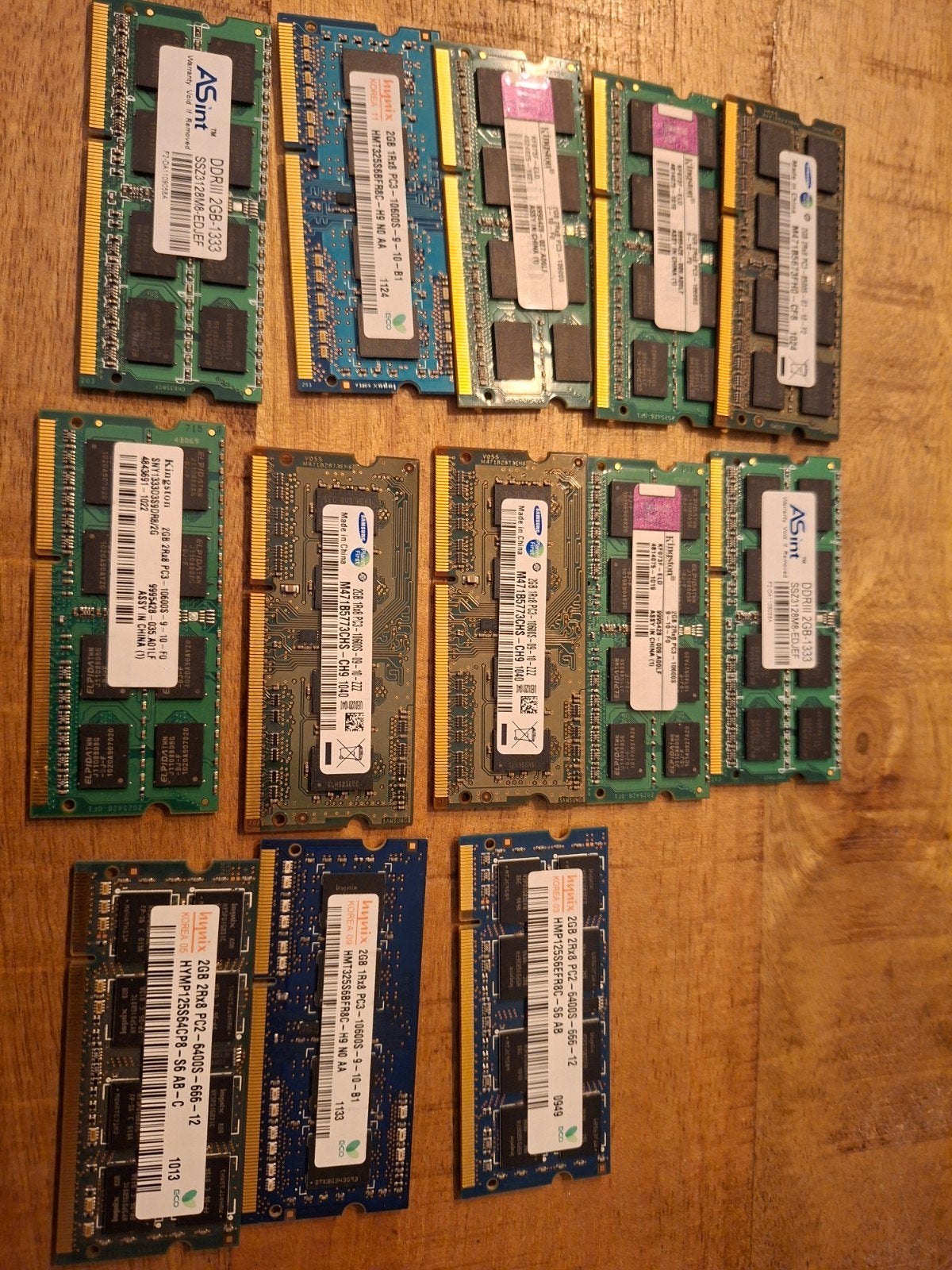 13 stuks DDR3 Laptop Geheugen RAM Modules, DDR3, Ophalen of Verzenden, Zo goed als nieuw, 2 GB