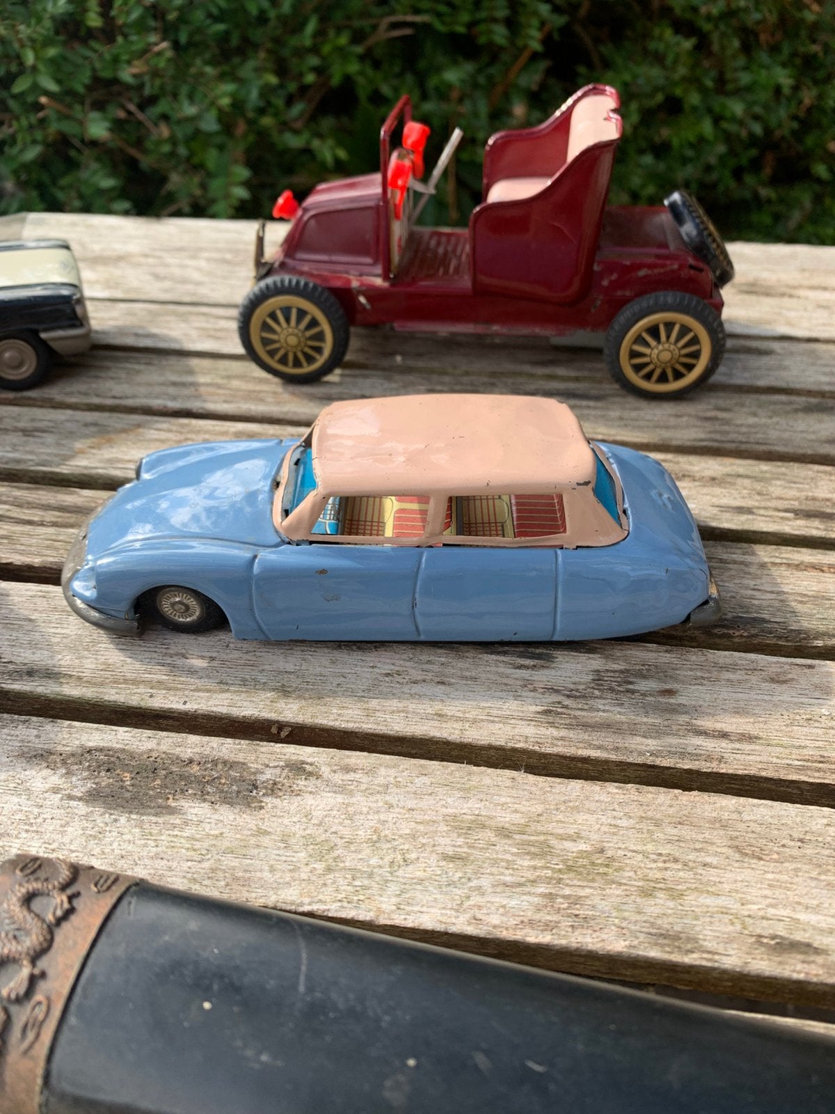 vintage blikken speelgoedauto van een Citroën DS,, Verzenden