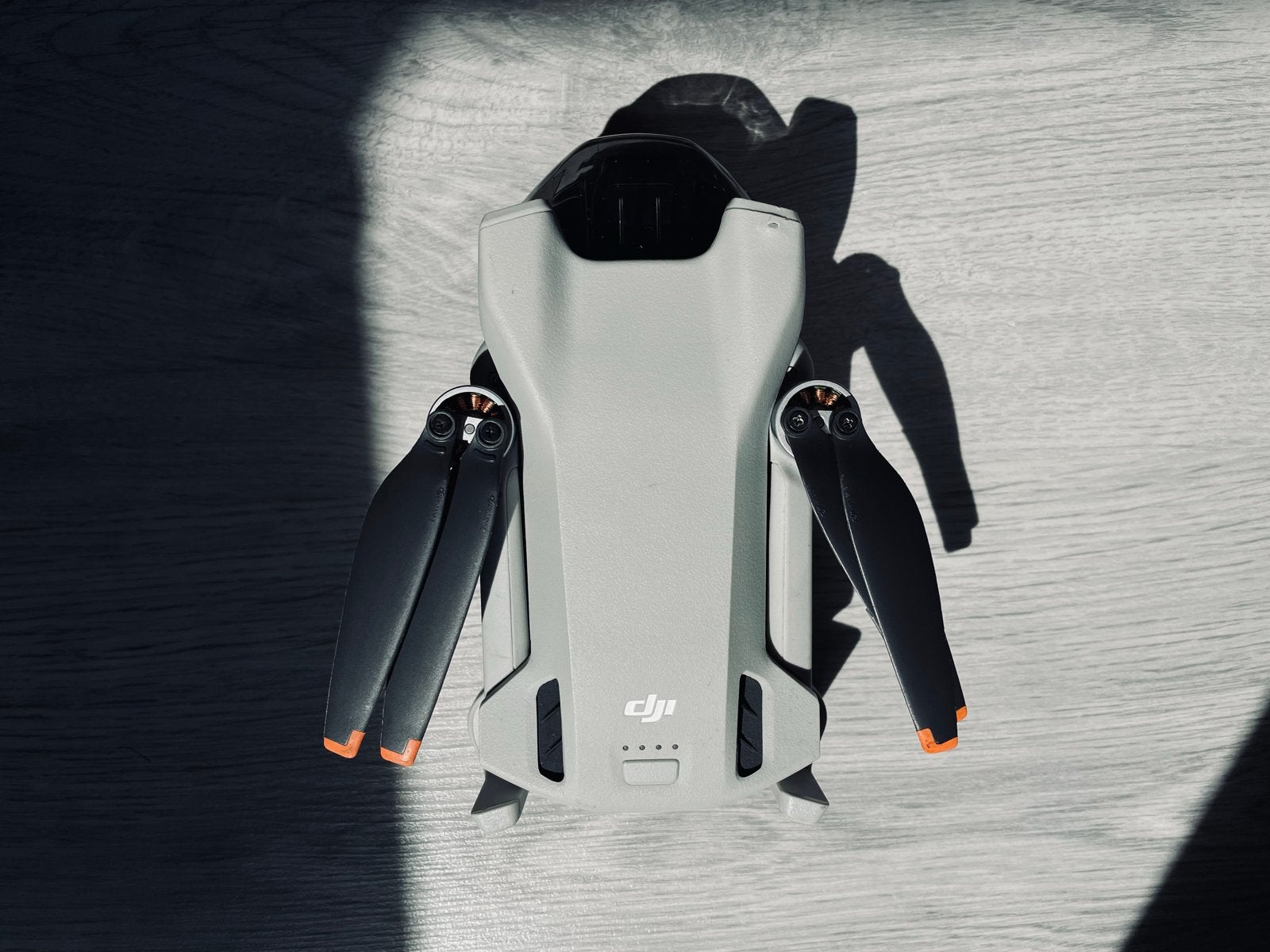 DJI Mini 3 drone met controller en tas - Zo goed als nieuw, Audio, Tv en Foto, Drones, 30 tot 45 minuten, Cameradrone, 5 tot 10 kilometer
