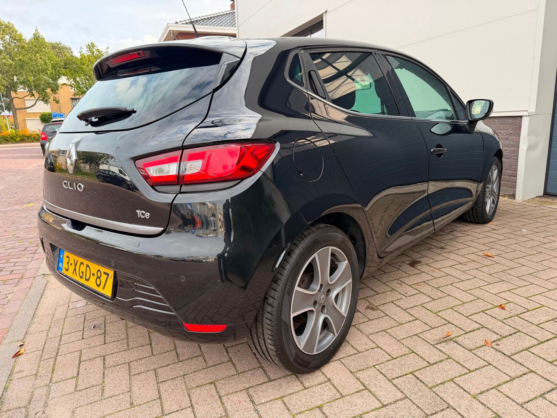 Renault Clio 0.9 TCe ECO Night&Day/Navi/Pdc/Climate-c/Cruise, Voorwielaandrijving, 540 kg, Zwart, Origineel Nederlands