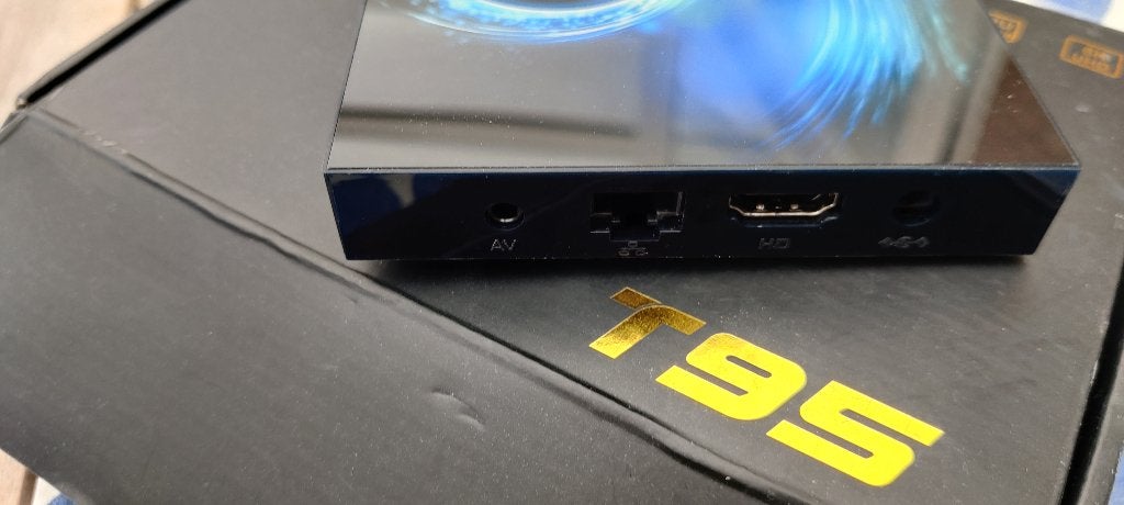 t 95 tv box, Ophalen of Verzenden, Zo goed als nieuw, HDMI