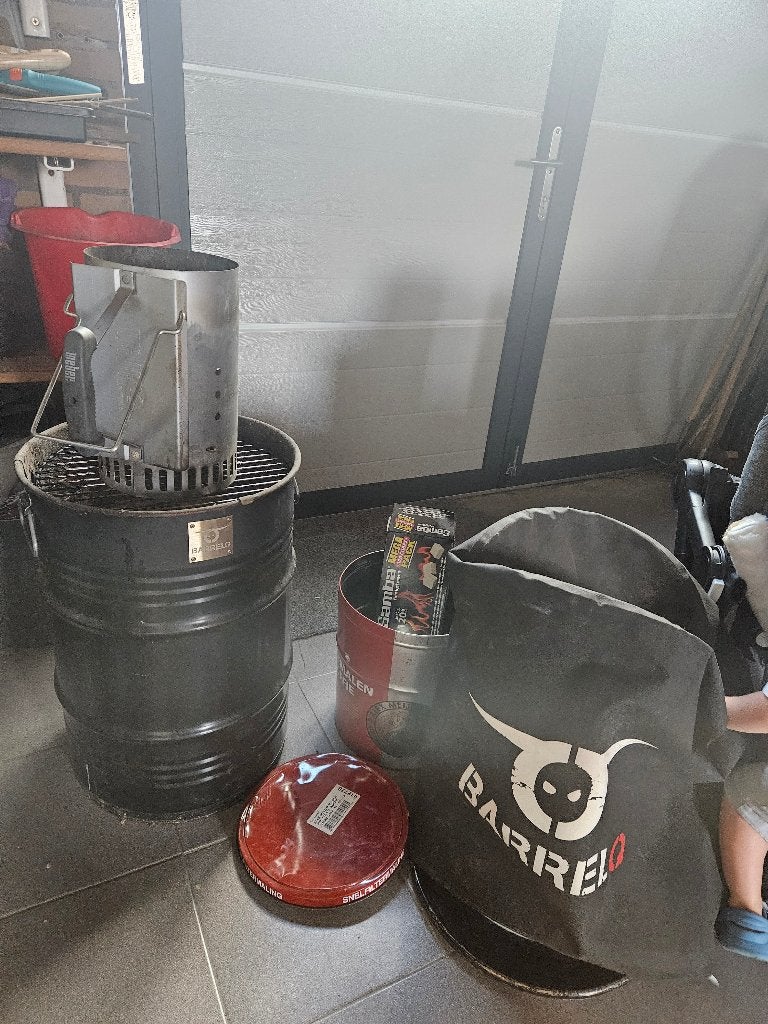 Barbecue, Ophalen, Zo goed als nieuw, BarrelQ, Met accessoires