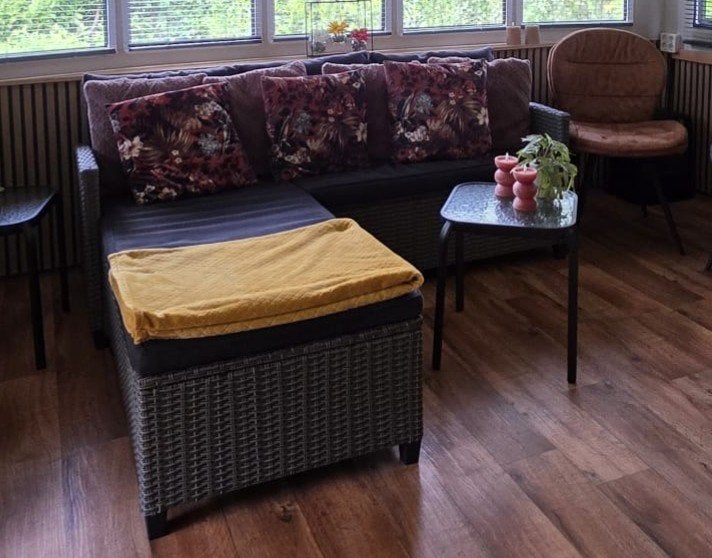 Een loungebank, Ophalen, Zo goed als nieuw