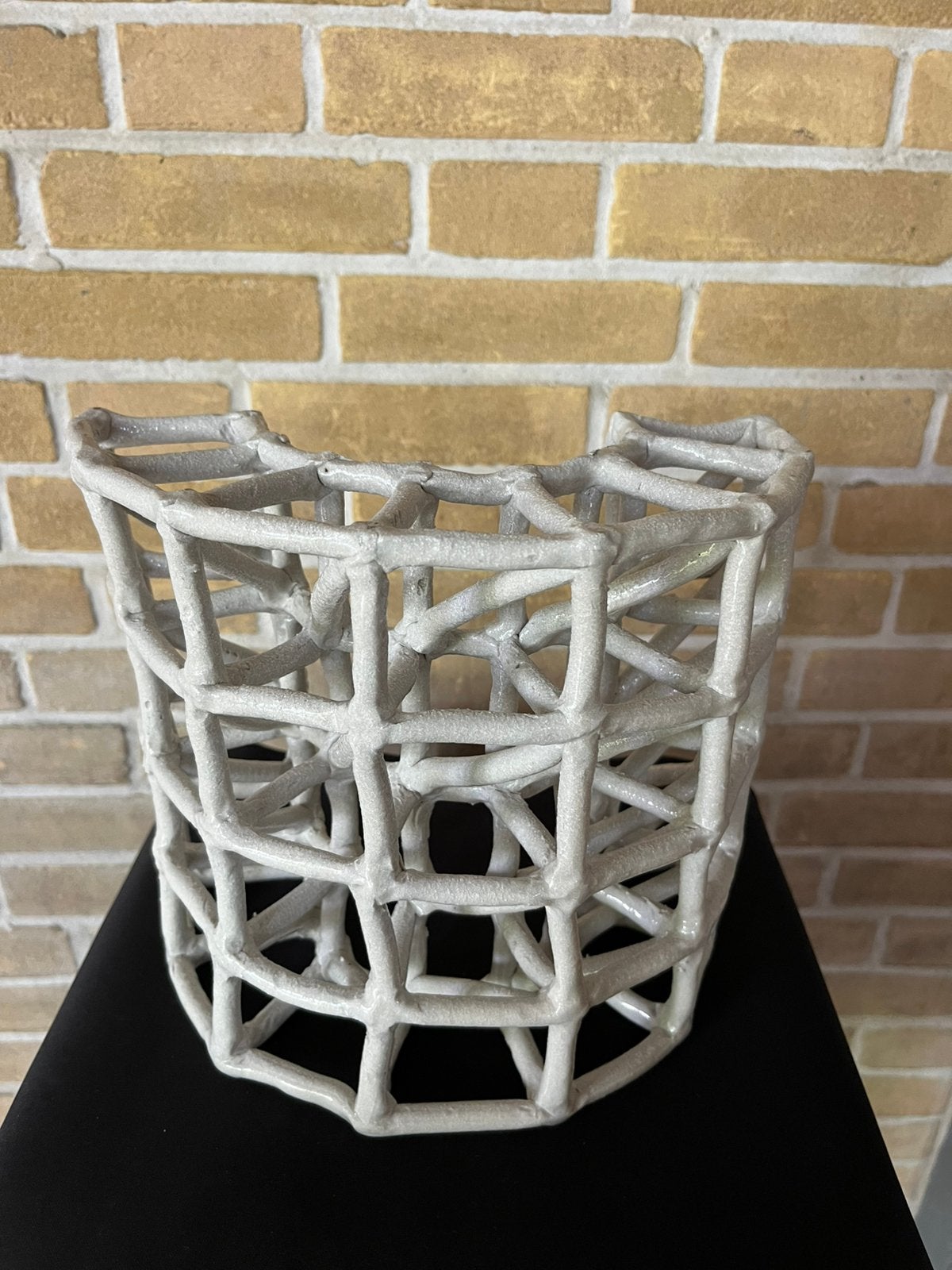 Keramische sculpturaal object /  droogbloemen vaas, Ophalen of Verzenden, Zo goed als nieuw, Beige