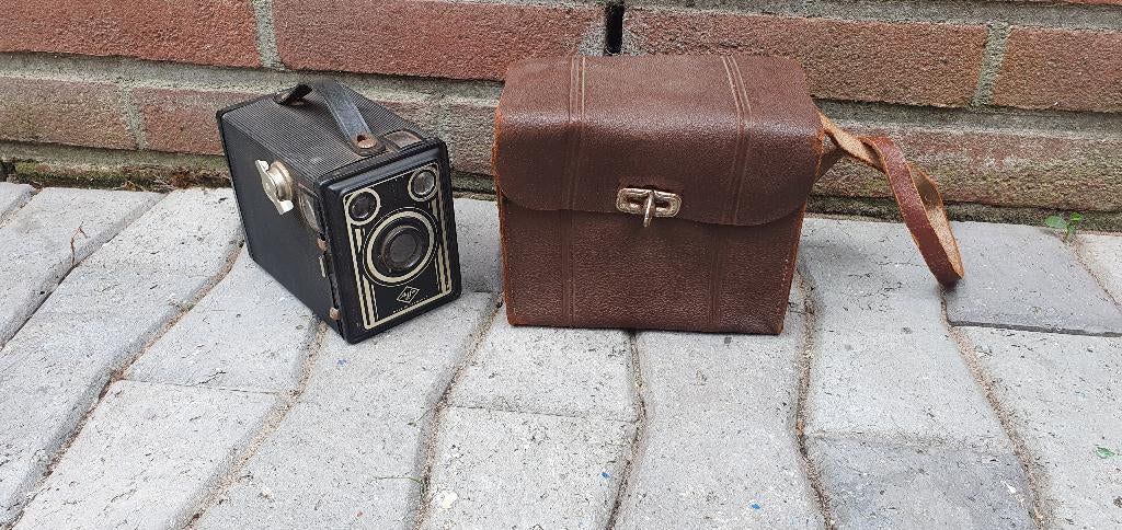 te koop agfa film b2 box camera uit 1949, Verzamelen, Ophalen of Verzenden, 1940 tot 1960, Fototoestel