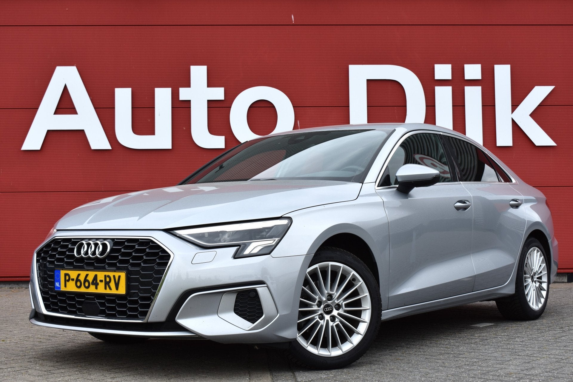 Audi A3 Limousine 30 TFSI Advanced edition Full-LED | Carpla, Auto's, Dealer onderhouden, Stof, Gebruikt, Met garantie (alle)