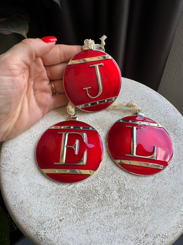 3 Round Letter J, E, L .Red Holiday Ornament Harvey Lewis, Ophalen of Verzenden, Zo goed als nieuw