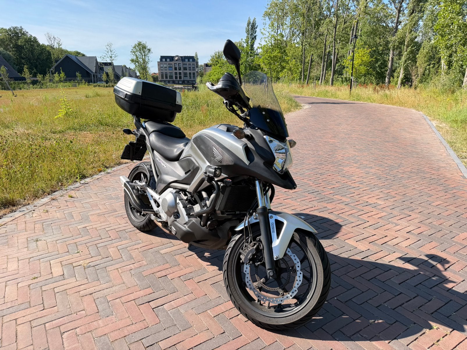 HONDA NC700X DCT AUTOMAAT INCLUSIEF TOP EN ZIJ KOFFERS, Motoren, Ophalen, Zo goed als nieuw