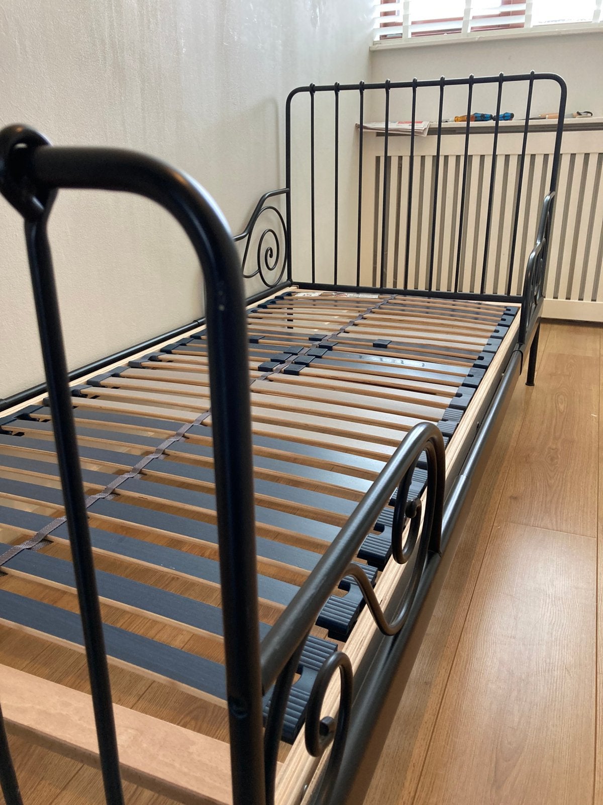 IKEA MINNEN meegroeibed zwart incl. lattenbodem 180x80 cm, Ophalen, Eenpersoons, Zwart, 190 cm of minder