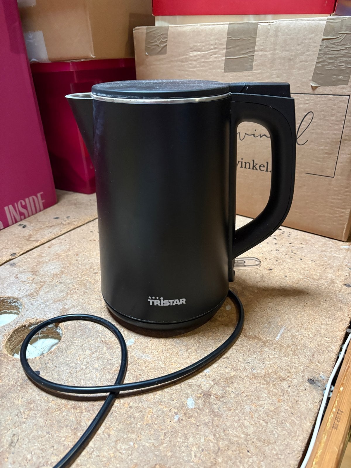 Tristar waterkoker - Zwart, 1.7L inhoud, 1 tot 2 liter, Ophalen of Verzenden, Gebruikt, Draadloos