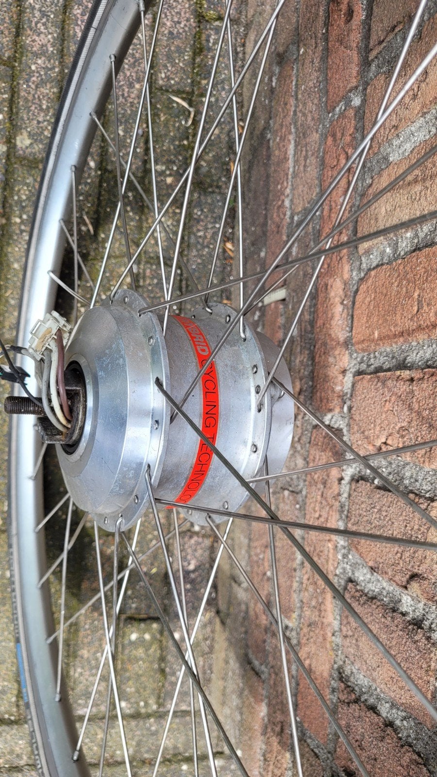 Gereviseerd Giant Twist/ Sparta C2, C3 voorwiel., Ophalen, Motor