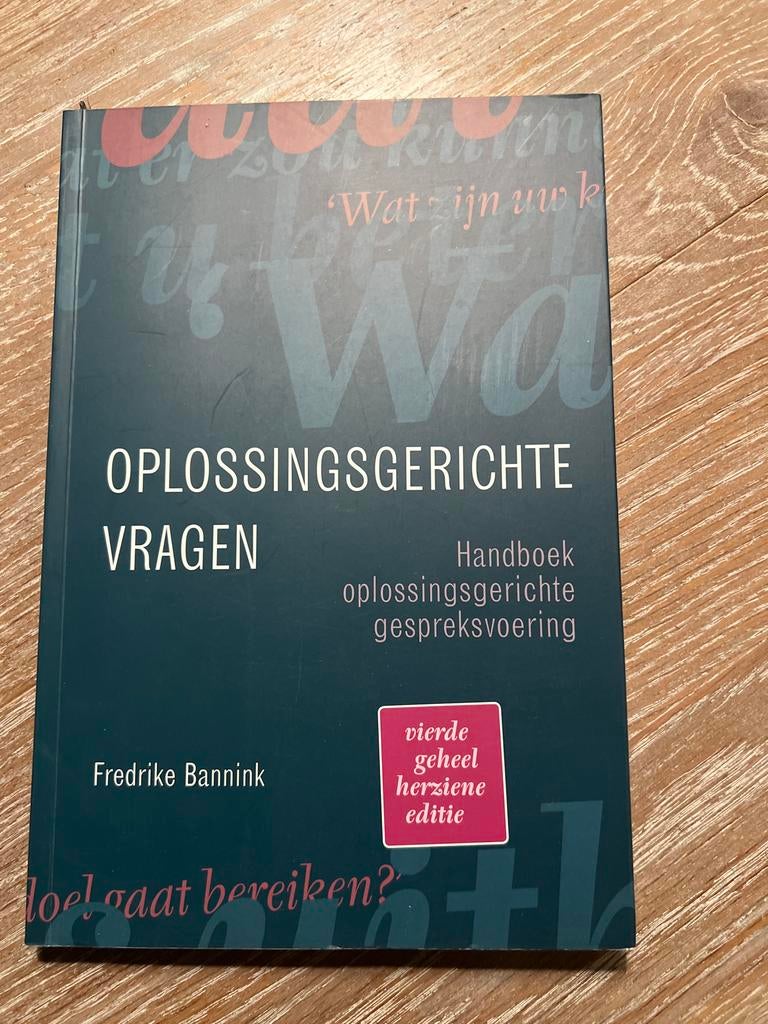 Oplossingsgerichte Vragen - Fredrike Bannink (4e editie), Boeken, Studieboeken en Cursussen, Zo goed als nieuw, HBO, Gamma, Ophalen of Verzenden